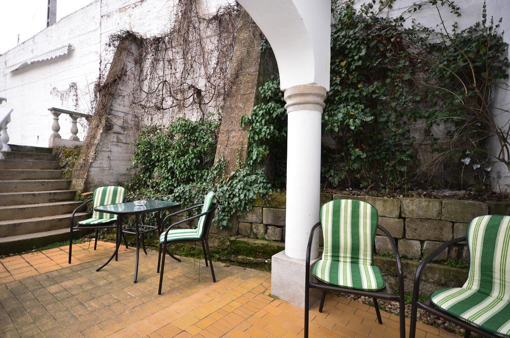 Eden Panzió Acomodação com café da manhã Eger Exterior foto